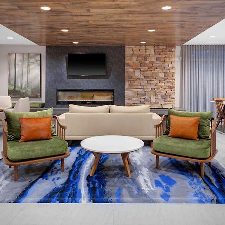 Fairfield Inn & Suites By Marriott Roanoke Сейлем Экстерьер фото