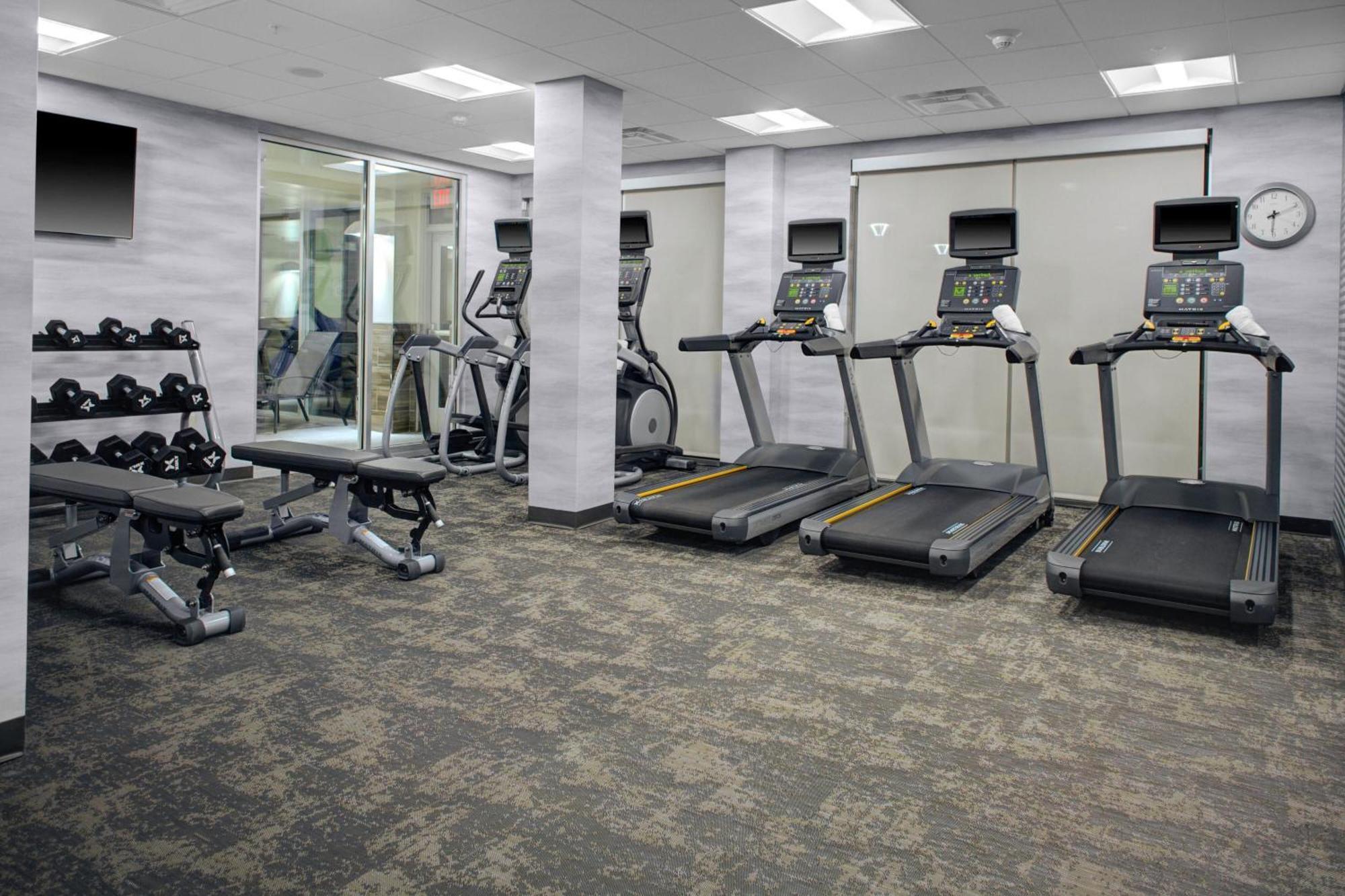 Fairfield Inn & Suites By Marriott Roanoke Сейлем Экстерьер фото